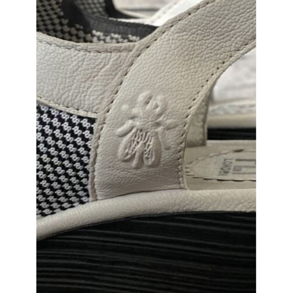 Fly London Yedu Platform size 8B Lace up Wedge Heel Women’s Shoes White Black - Picture 12 of 12